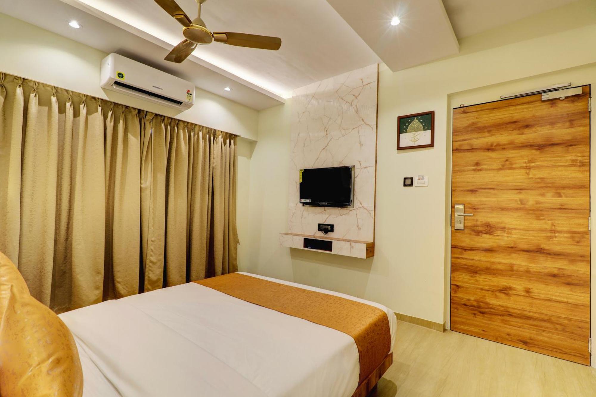 Home2 Studio Apartments Mumbai  Buitenkant foto